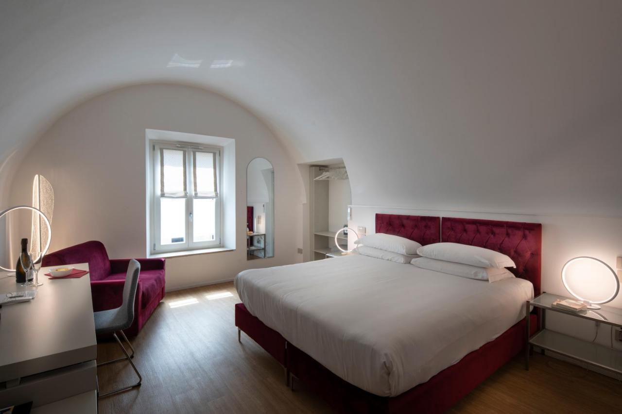 Le Stanze Del Savonarola Hotel แฟร์รารา ภายนอก รูปภาพ